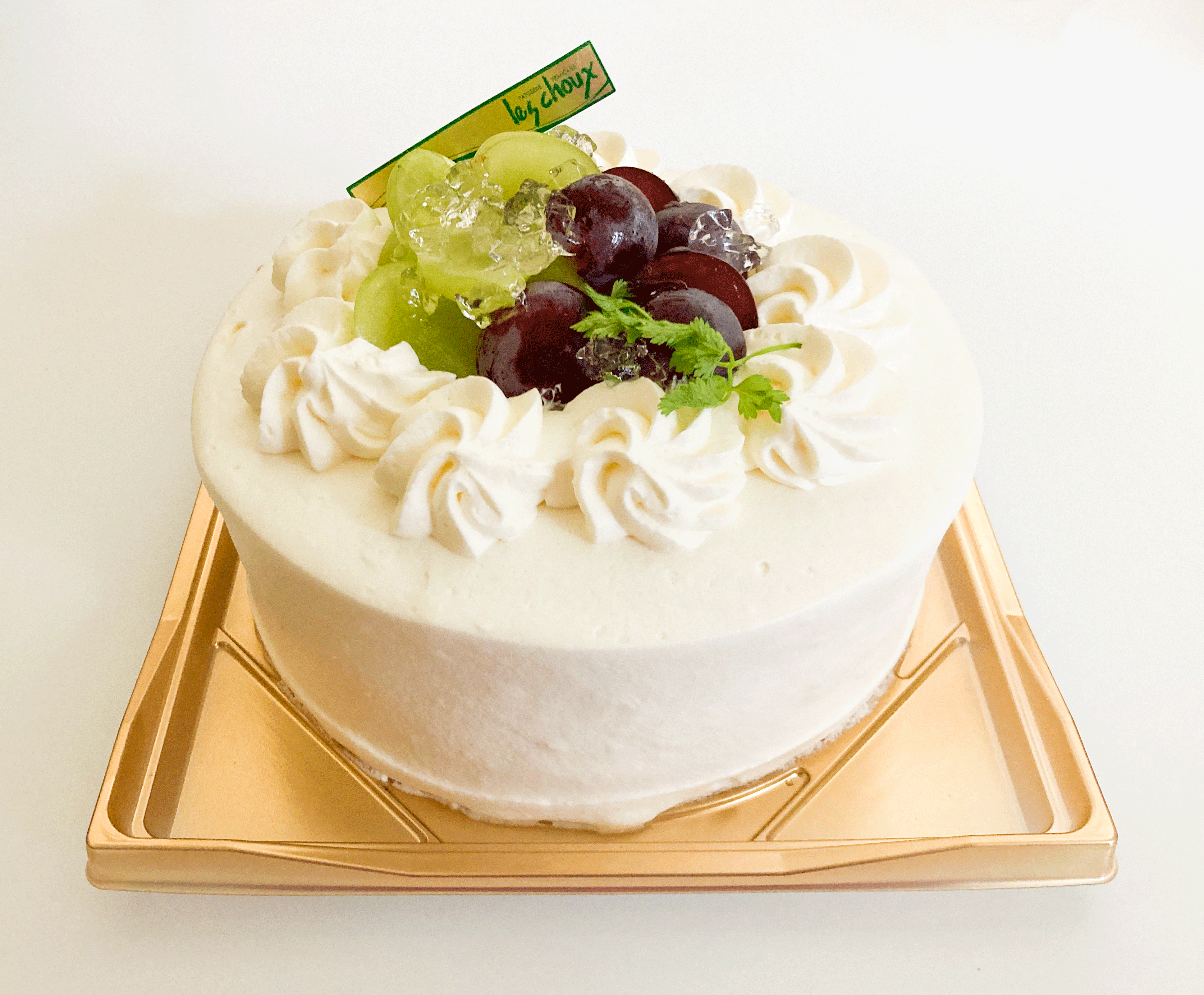 シャインマスカットと巨峰のショートケーキ レ シュー 西鎌倉 湘南にあるケーキとお菓子のお店 Les Choux